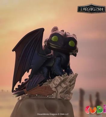 Ігрова фігурка Funko Pop! серії &laquo;Як приборкати дракона&raquo; &ndash; Беззубик на скелі (86140), комбінований