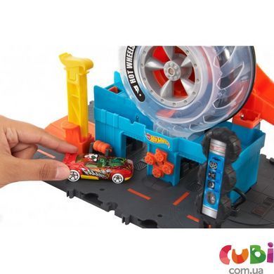 Игровой набор "Удивительные трюки на шиномонтаже" Hot Wheels (HDP02)