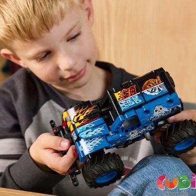 Конструктор Lego Technic Monster Jam Grave Digger Вогонь і лід (42219)
