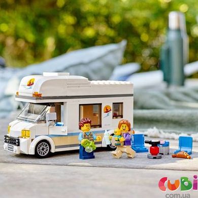 Конструктор LEGO City Каникулы в доме на колесах (60283)