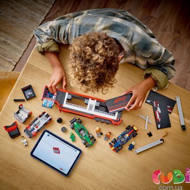 Конструктор Lego City Вантажівка F1 з автомобілями RB20 та AMR24 (60445), комбінований