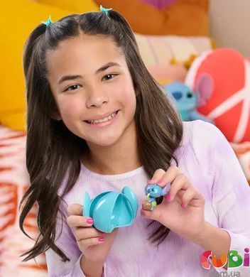 Фигурка-сюрприз в капсуле STITCH серии "Feed Me" - СТИЧ СО ВКУСНЯШКАМИ (в ассорт., в диспл.), комбинированый