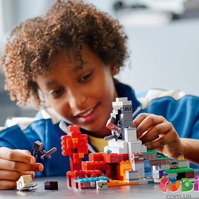 Конструктор LEGO® Minecraft™ Зруйнований портал (21172)