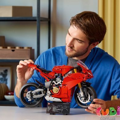 Конструктор Lego Technic Мотоцикл Ducati Panigale V4 S (42202), комбінований