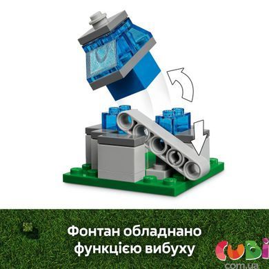 Конструктор Lego Minecraft Нападение на деревню с воздушным шаром Гаст (21273), комбинированый