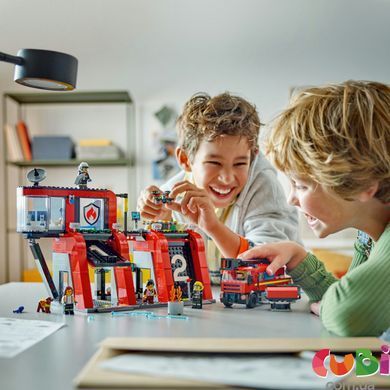 Конструктор Lego City Пожарное депо с пожарной машиной (60414), комбінований