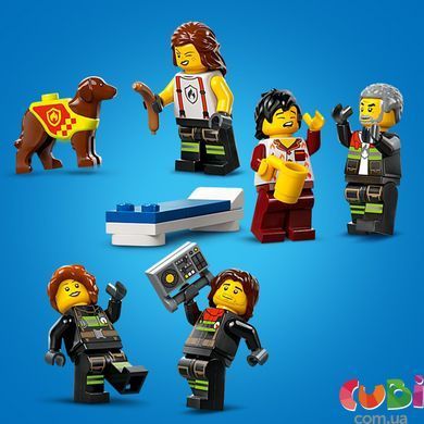 Конструктор Lego City Пожарное депо с пожарной машиной (60414), комбінований