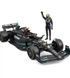 Автомодель з фігуркою - MERCEDES-AMG F1 W14 E PERFORMANCE (1:24)