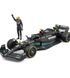 Автомодель з фігуркою - MERCEDES-AMG F1 W14 E PERFORMANCE (1:24)