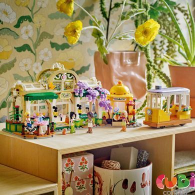 Конструктор Lego Friends Кавʼярня з рослинами і квіткова крамниця (42671), комбінований