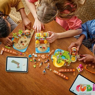 Конструктор Lego Friends Пляжний курорт для сімейного відпочинку (42673), комбінований