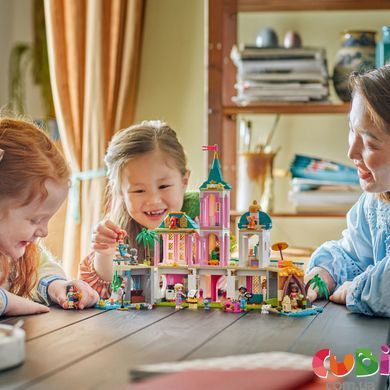 Конструктор Lego Disney Замок принцессы и королевские любимцы (43267), комбинированый